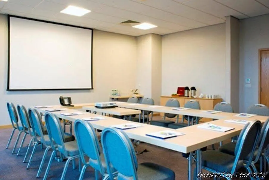 Holiday Inn Express Rotherham - North By Ihg 3*,